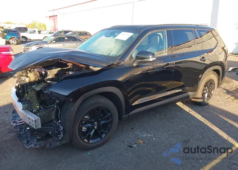 2025 Toyota Grand Highlander Hybrid Nightshade Edition z USA, uszkodzony, nr VIN 5TDACAB58SS034116